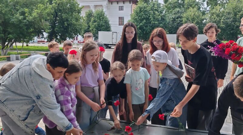 «Свеча памяти»