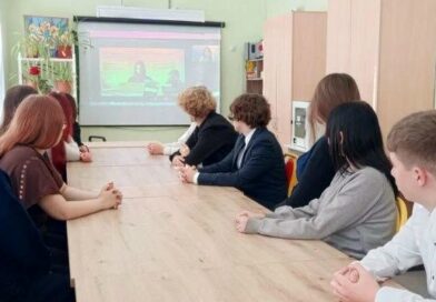 В нашей школе прошёл Всероссийский онлайн-урок финансовой грамотности «Как менялись платежи: от натурального обмена до оплаты улыбкой» В нашей школе прошёл Всероссийский онлайн-урок финансовой грамотности «Как менялись платежи: от натурального обмена до оплаты улыбкой»